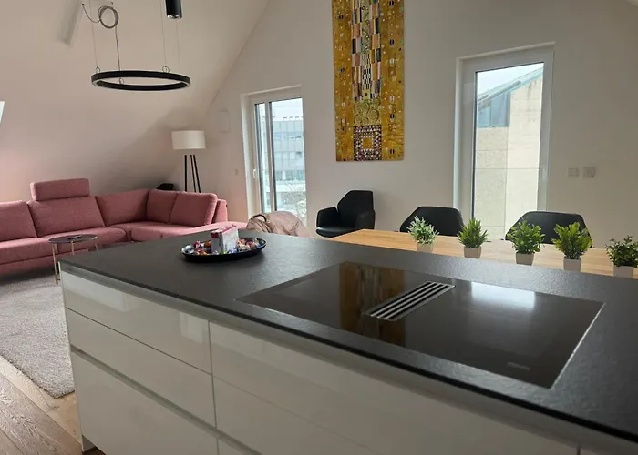 شقة Exklusiv Am Lech Ihre Premium-ferienwohnung اوغسبورغ